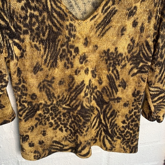 August Silk Knit Animal Print V Neck Gold 3/4 Sleeve Sweater sz L - Picture 4 of 5